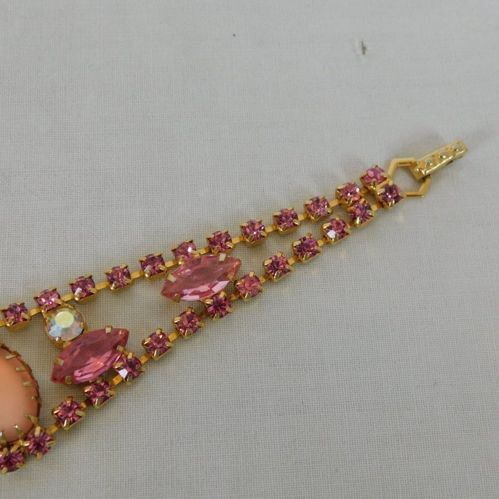 Pink White Crystal Bracelet Unsigned Gold Tone Textured Clasp 7" Long Juliana? - Picture 5 of 9